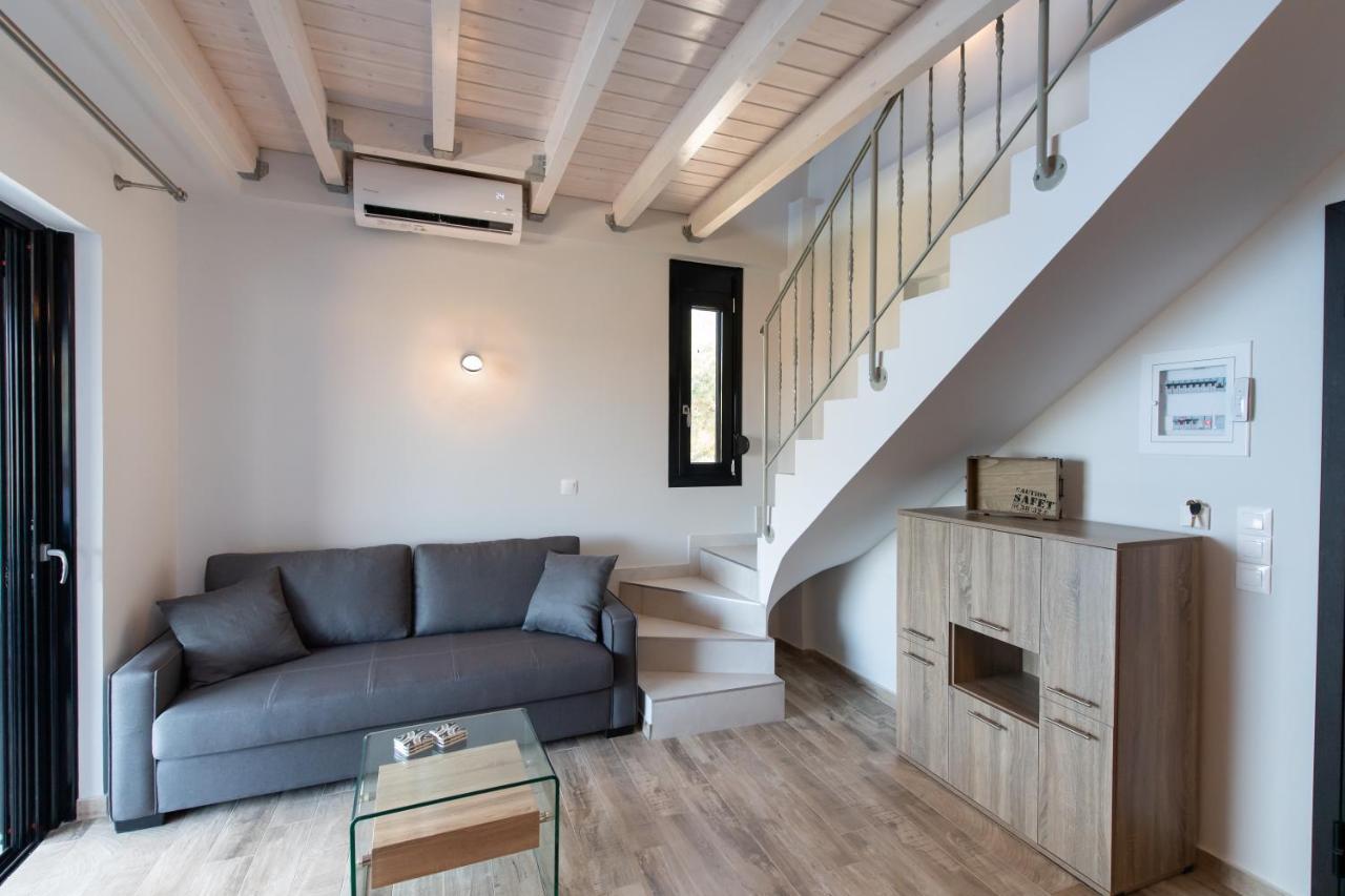 Blue House Luxury Apartment Nikiana Buitenkant foto