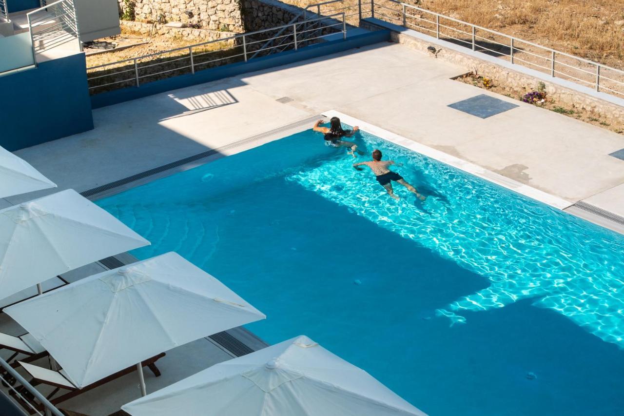 Blue House Luxury Apartment Nikiana Buitenkant foto