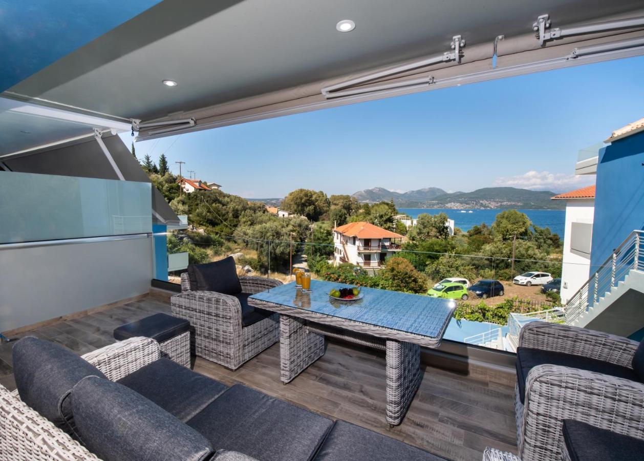 Blue House Luxury Apartment Nikiana Buitenkant foto