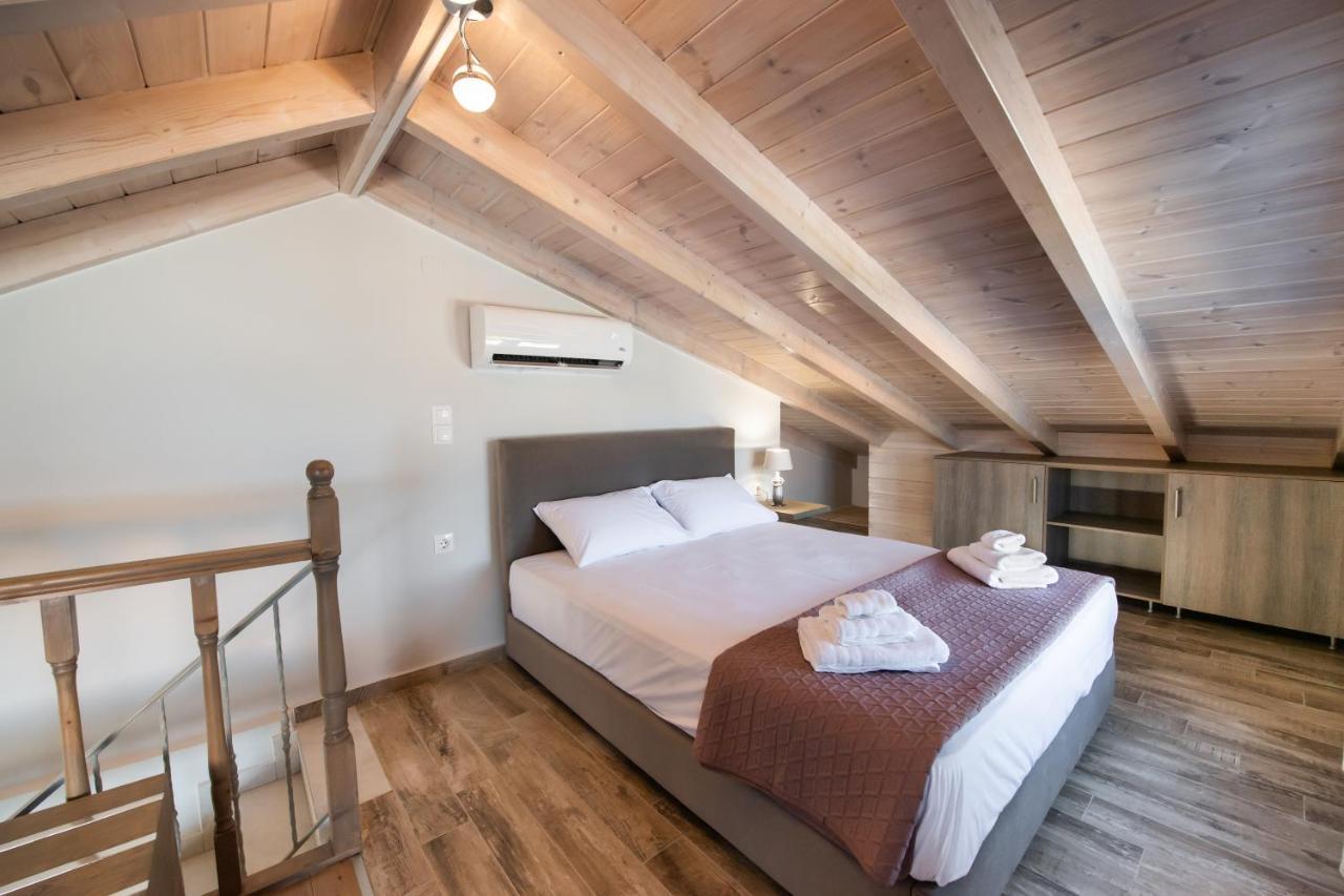 Blue House Luxury Apartment Nikiana Buitenkant foto