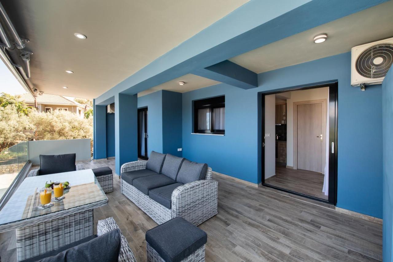 Blue House Luxury Apartment Nikiana Buitenkant foto
