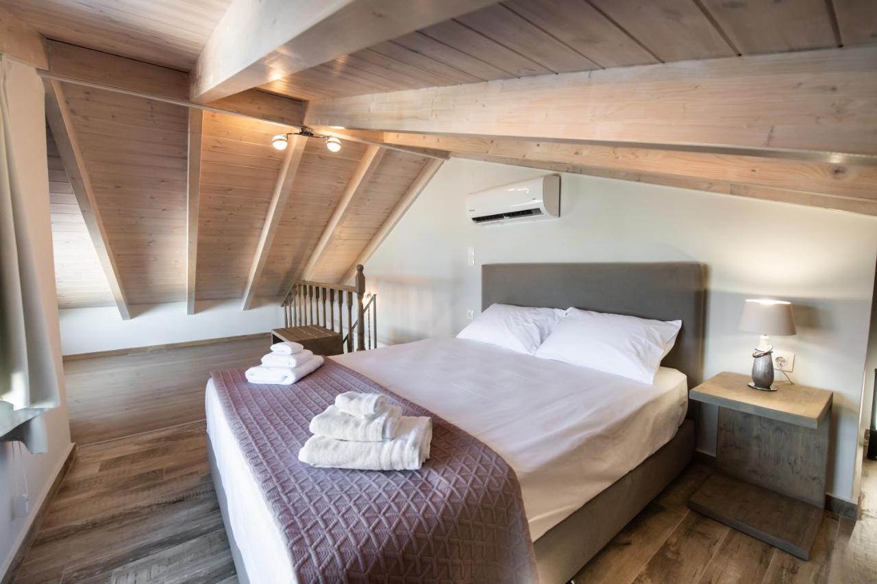 Blue House Luxury Apartment Nikiana Buitenkant foto